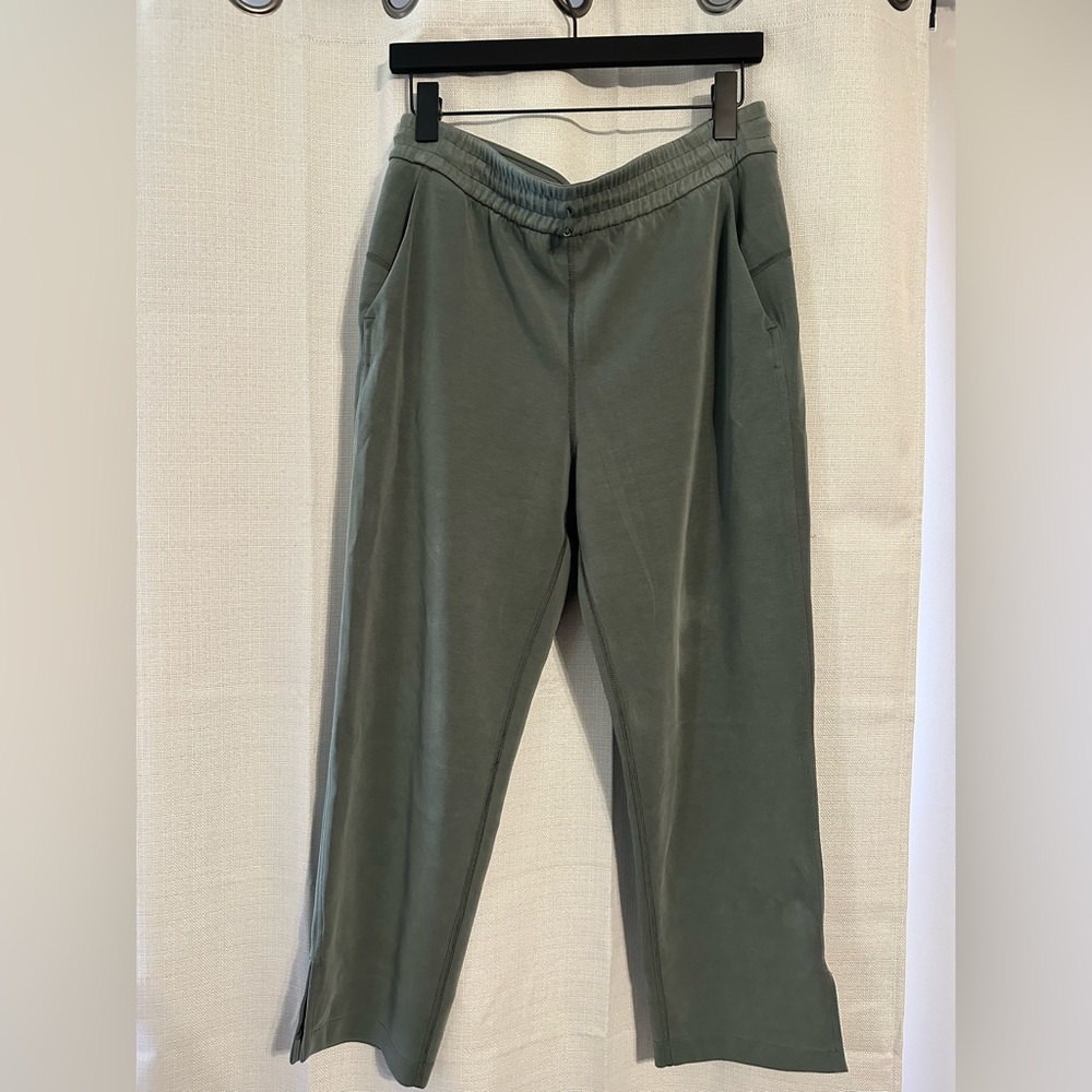 Lululemon Softstreme High-Rise Straight Leg Crop Pant